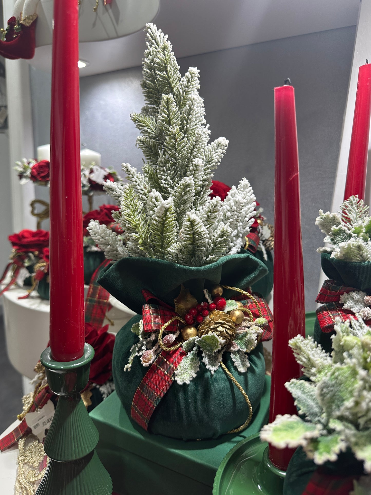 Pouf piccolo con 1 alberello, applicazioni e fiocco scozzese - Fiori di Lena