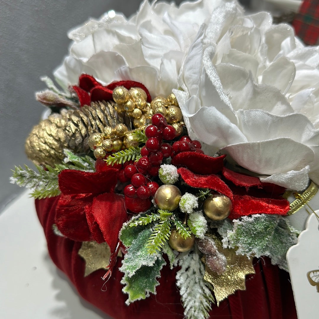 Pouf Profumato Natalizio in Velluto Rosso con Peonie  - Fiori di Lena