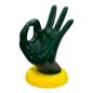 Amagè - mano “OK” in verde base gialla