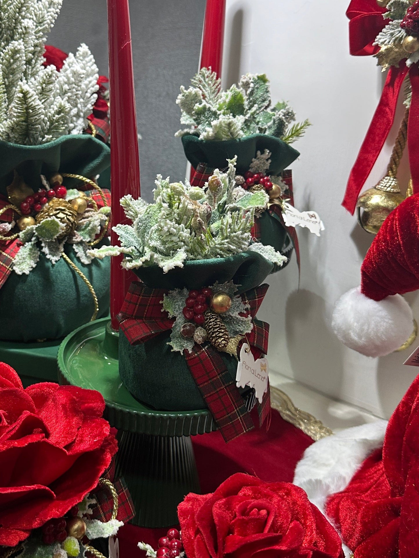 Pouf piccolo con 1 alberello, applicazioni e fiocco scozzese - Fiori di Lena