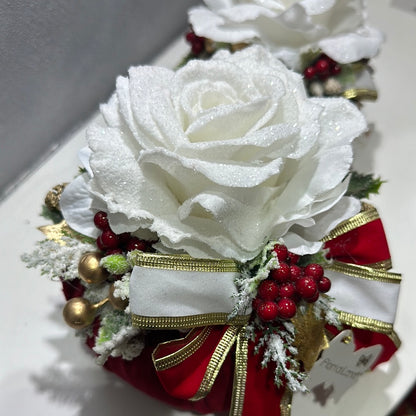 Pouf Profumato Natalizio in Velluto Rosso con Rosa Ghiacciata - Fiori di Lena