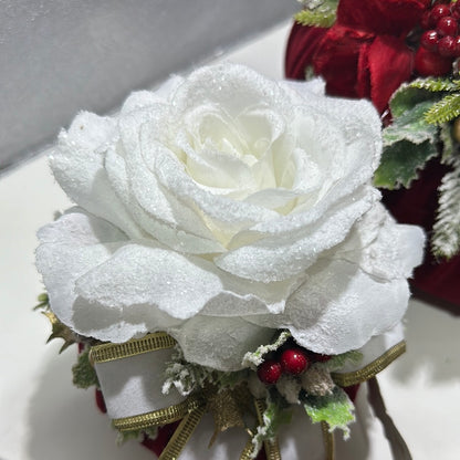 Pouf Profumato Natalizio in Velluto Rosso con Rosa Ghiacciata - Fiori di Lena